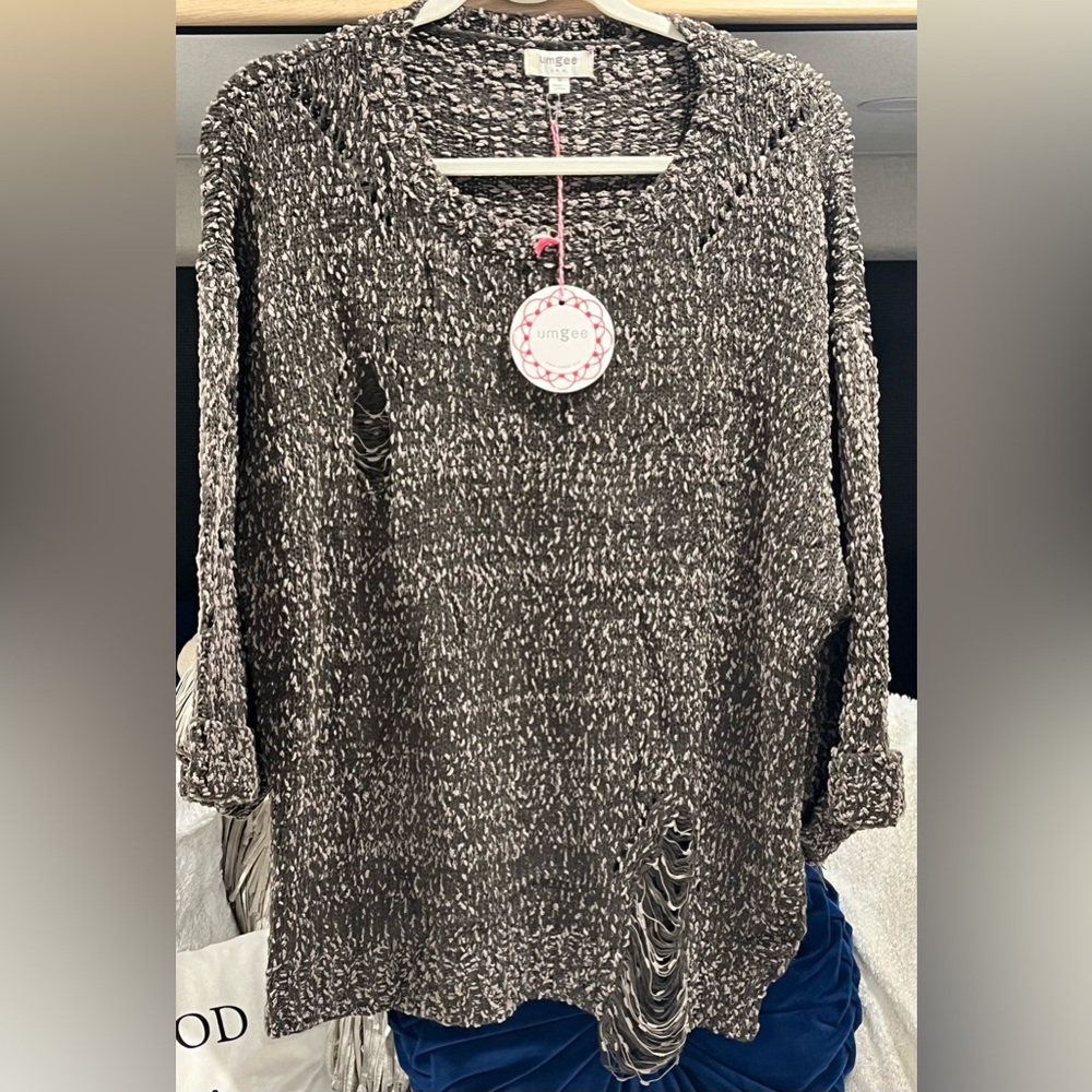 Umgee Charcoal and Gray Sweater